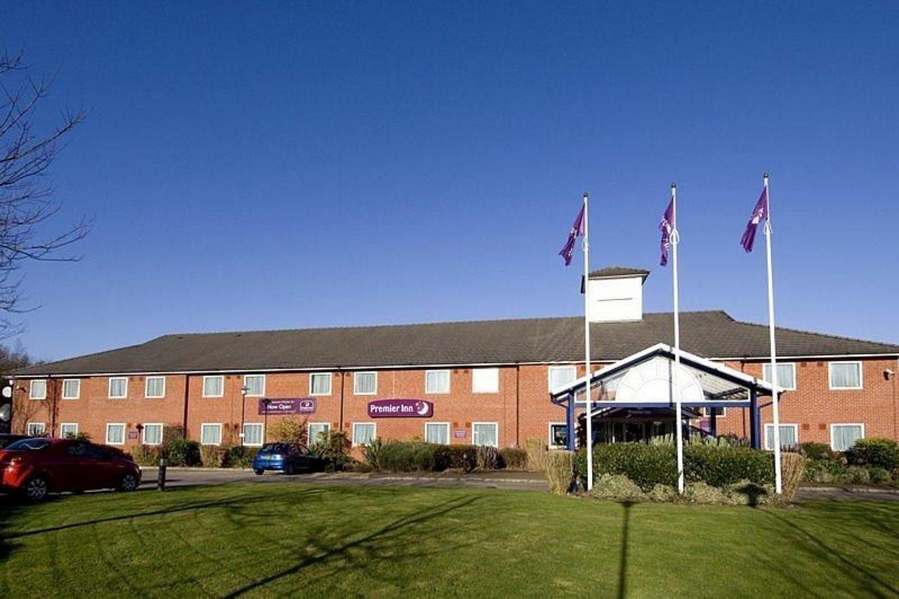 Premier Inn Pontypool Zewnętrze zdjęcie